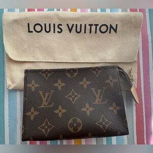 LOUIS VUITTON Monogram Toiletry 15 (Discontinued model, 2021) !SOLD!
